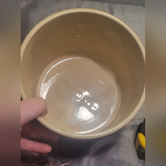 Cherry Red Le Creuset 2QT Food Container **Missing Lid & Scoop** - Picture 5 of 7